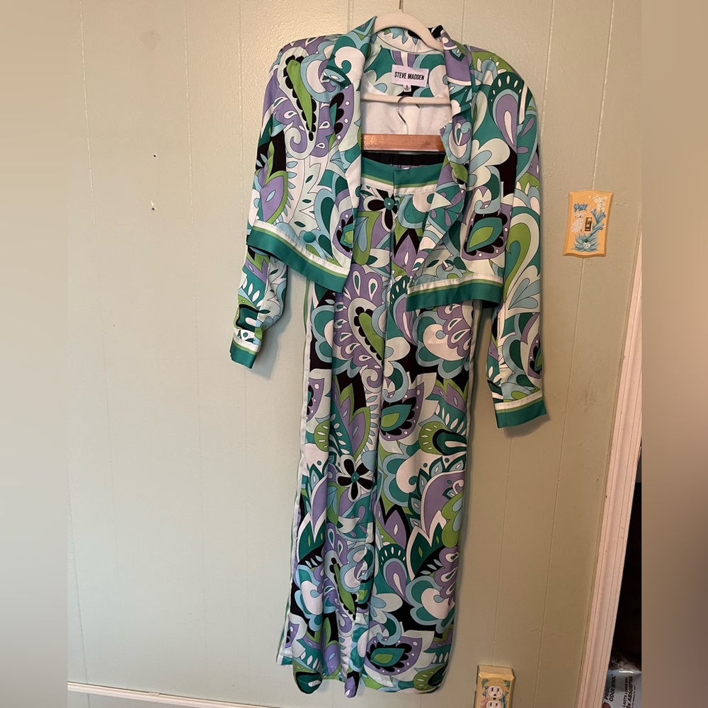 Steve Madden Pucci Inspired Set in Green Paisley Size small